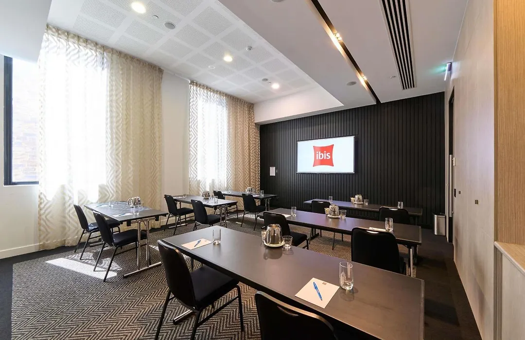 Ibis Adelaide-1